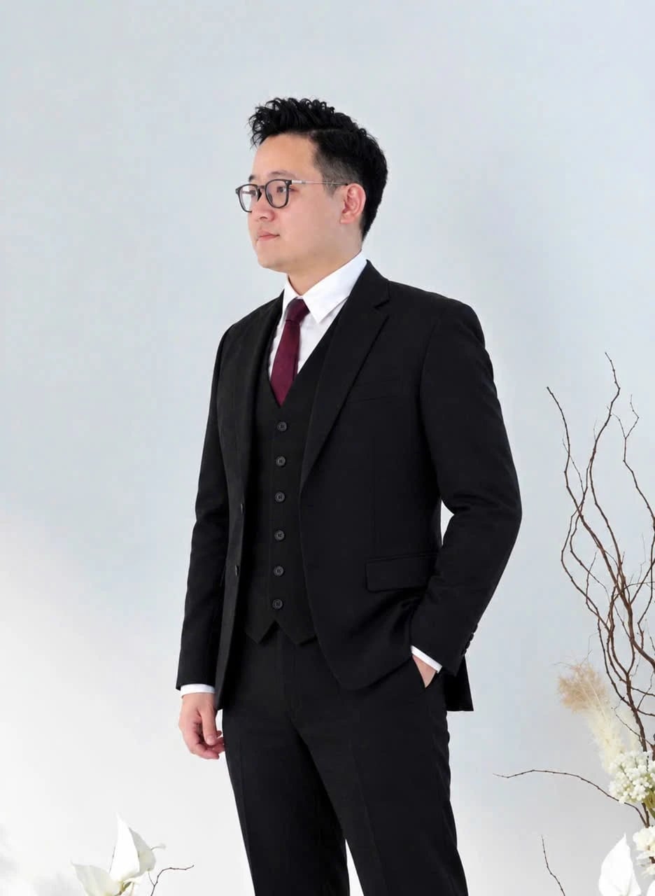 Ảnh chú rể Chu Hải Long