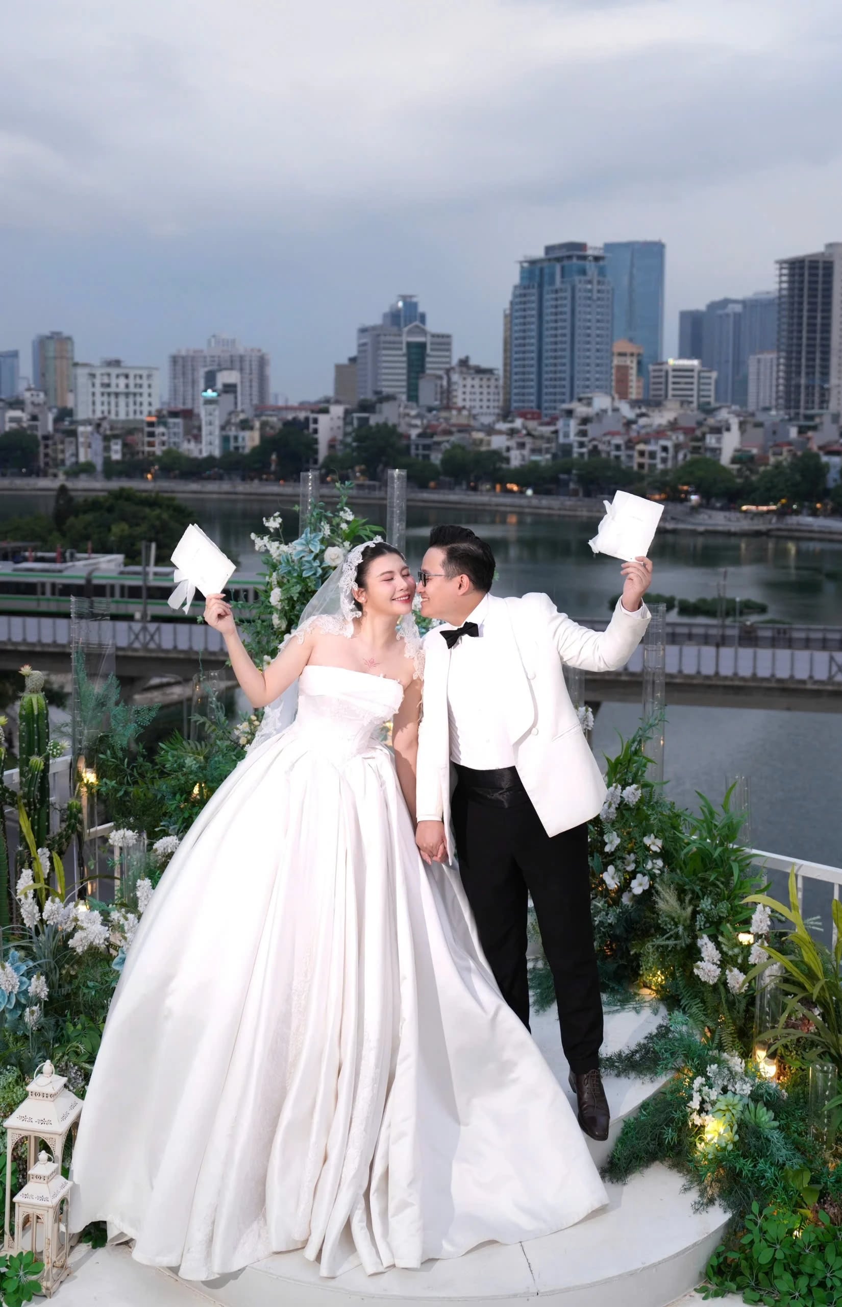 Ảnh tiệc cưới